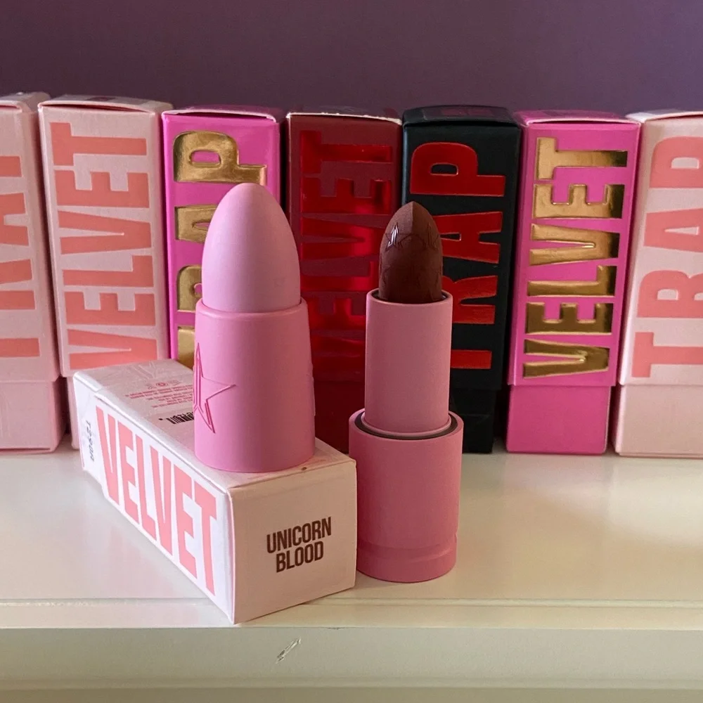 💎 Jeffree Star Velvet Trap Lipstick  ~ Unicorn Blood Full-Size New In Box